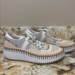 Chloe Women's Sneakers in Beige and White